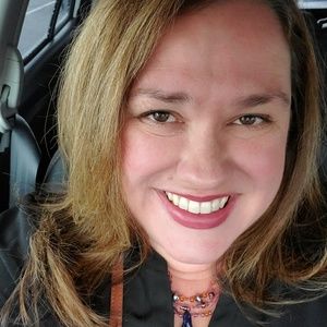 Meet your Posher, Carrie